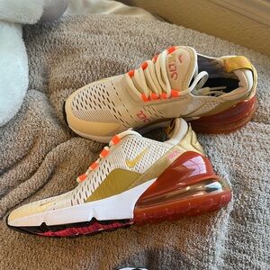Nike Air Max 270 Beige and Gold pink Sneakers size 8 womens